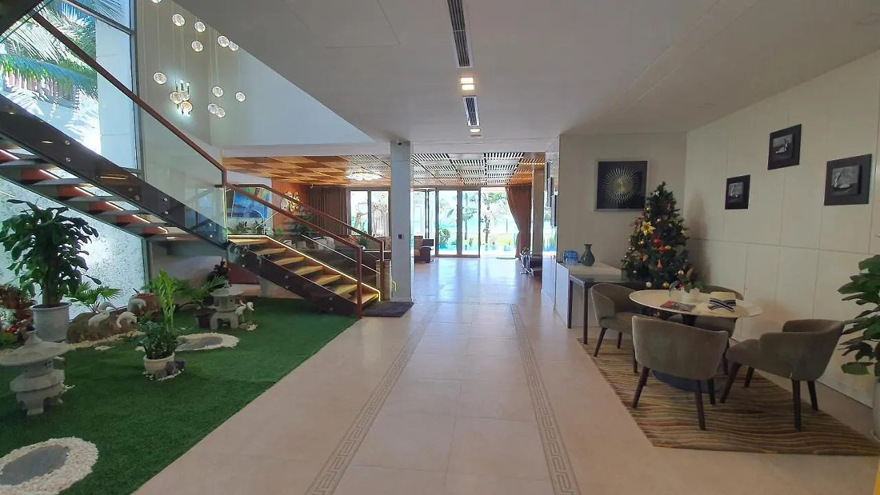 The Five Villas 8 Bedrooms Beachfront - K3 Da Nang Vietnam