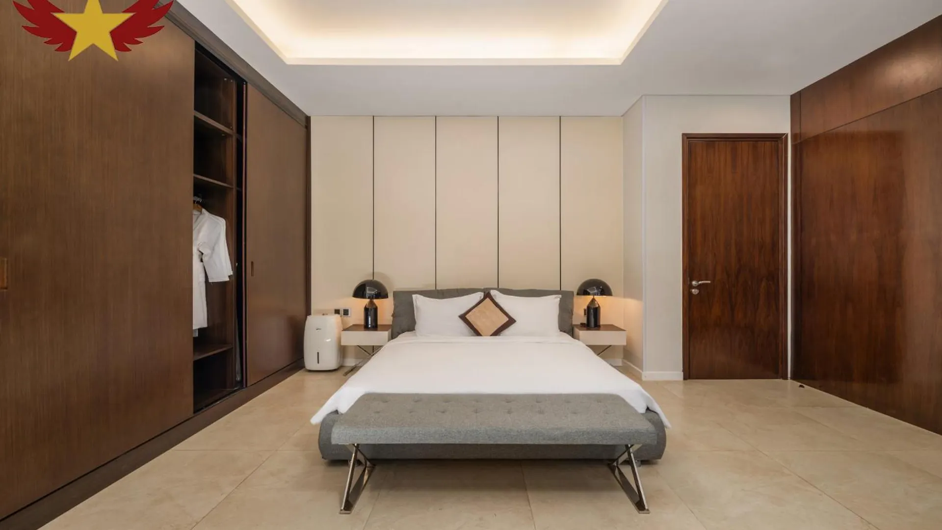 The Five Villas 8 Bedrooms Beachfront - K3 Da Nang